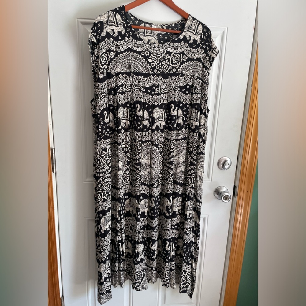 Women’s Dududai Dress. XL/XXL. NWT